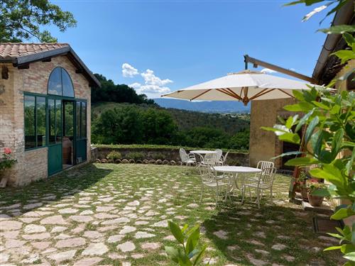 Ferienhaus - 5 Personen -  - Loc. Licina - 06049 - Spoleto