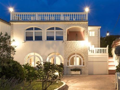 Ferieleilighet - 12 personer -  - Put Lokvice - 21223 - Okrug Gornji