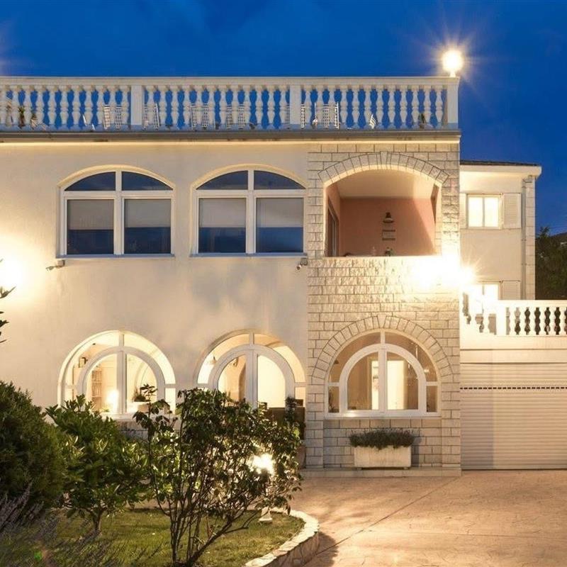 Ferielejlighed - 12 personer -  - Put Lokvice - 21223 - Okrug Gornji