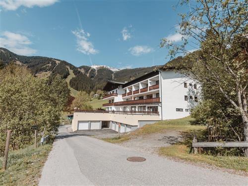 Holiday Home/Apartment - 4 persons -  - Zell Am See - 5700