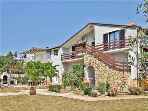 Holiday Home/Apartment - 5 persons -  - 52470 - Umag