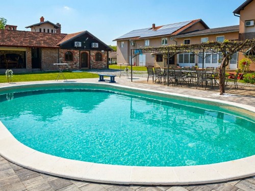 Sommerhus - 14 personer -  - Ratkovac - Okucani-Gornji Bogicevci - 35429 - Gornji Bogicevci