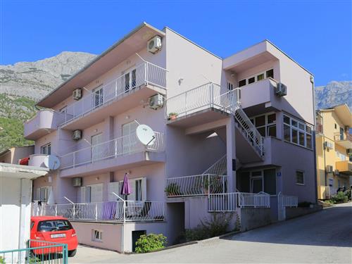 Holiday apartment - 5 persons -  - Ul. don Mihovila Pavlinovica - 21320 - Baska Voda