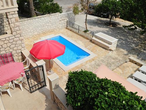 Holiday Home/Apartment - 7 persons -  - Supetar - 21400 - Supetar