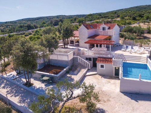 Holiday home - 6 persons -  - Praznica,Predio "Rutina" - Brac-Praznica - 21424 - Praznica