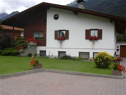 Holiday Home/Apartment - 4 persons -  - Stuben - 6542 - Pfunds