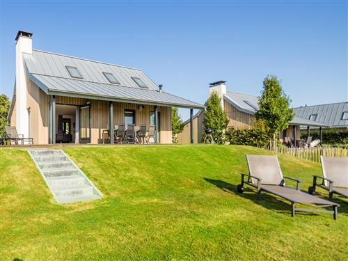 Holiday home - 8 persons -  - Tholen - 4691 PV
