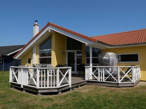 Holiday Home/Apartment - 10 persons -  - Strandstraße - 23775 - Großenbrode