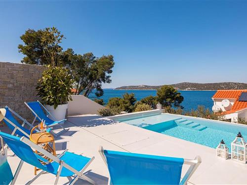 Fritidshus - 10 personer -  - Sparadici - Sibenik-Grebactica - 22010 - Sparadici