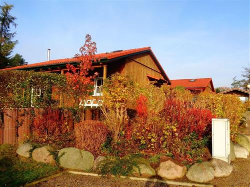 Holiday Home/Apartment - 6 persons -  - Am Ufer - 17194 - Jabel