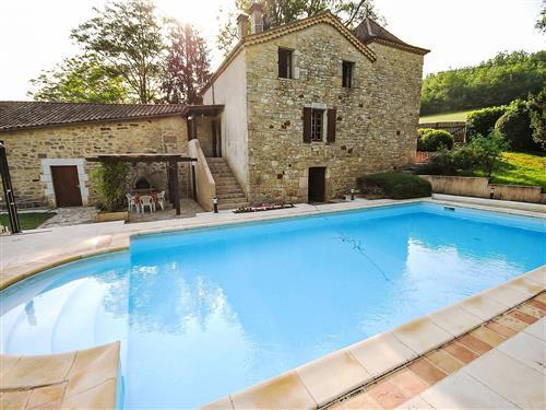 Holiday home - 14 persons -  - Puy-L'evéque - 46800