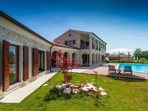 Sommerhus - 11 personer -  - Pinezici - 52444 - Tinjan