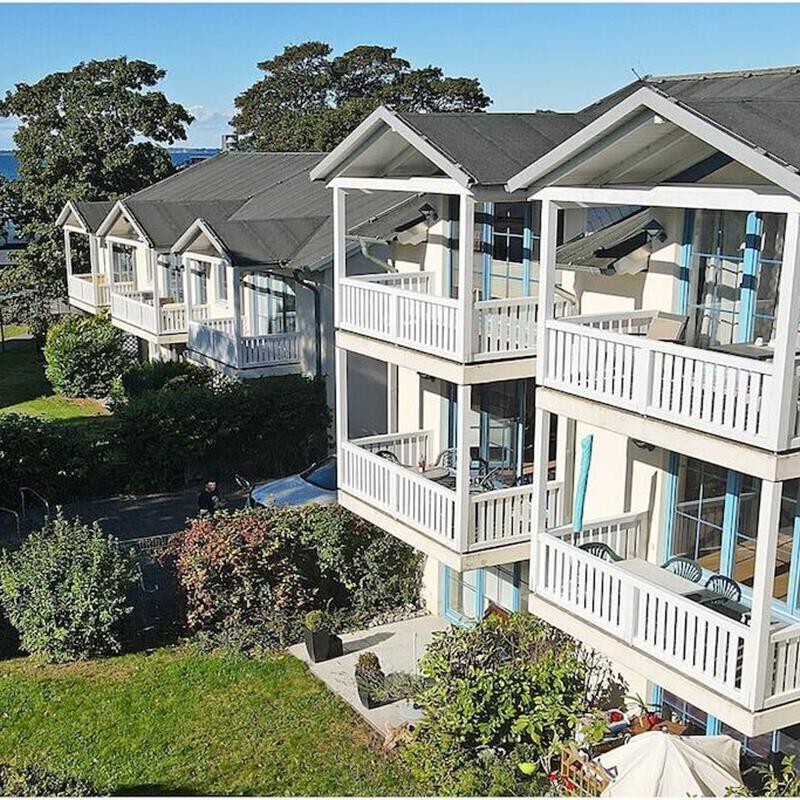 Sommerhus - 4 personer -  - 18551 - Glowe