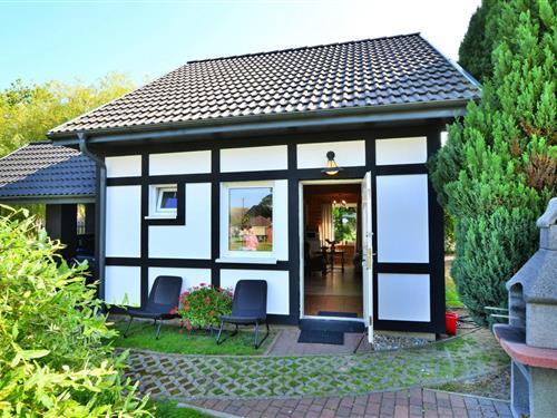 Holiday home - 6 persons -  - 76-106 - Lacko