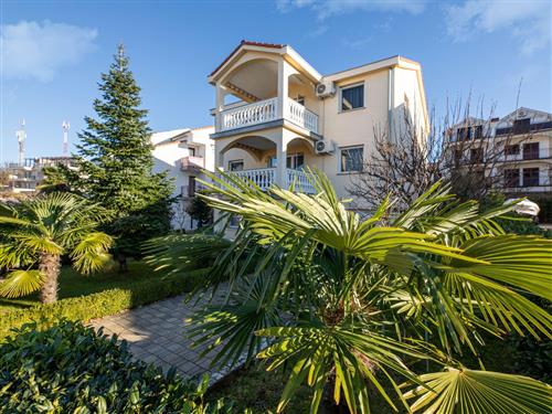 Holiday apartment - 4 persons -  - Ulica Mate Balote - 51512 - Njivice