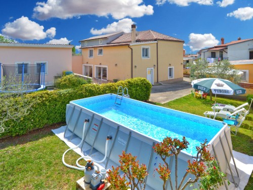 Holiday home - 6 persons -  - 52100 - Bokordici