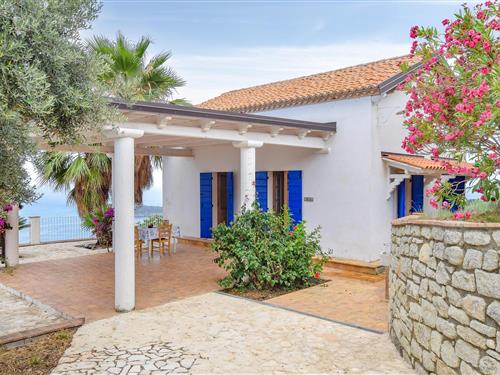 Holiday home - 6 persons -  - Panoramica - 87023 - Diamante