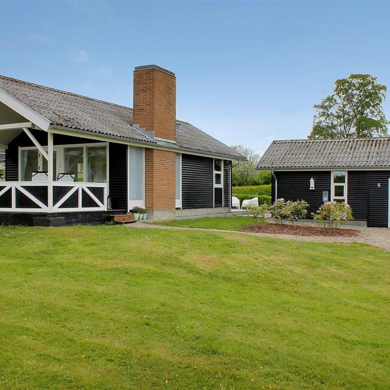 Sommerhus - 4 personer -  - Blommesvej - Nørre Kettingskov - 6440 - Augustenborg