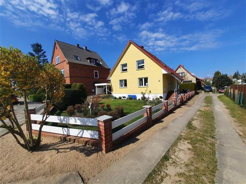 Holiday Home/Apartment - 2 persons -  - Einsteinstraße - 17192 - Waren - Müritz