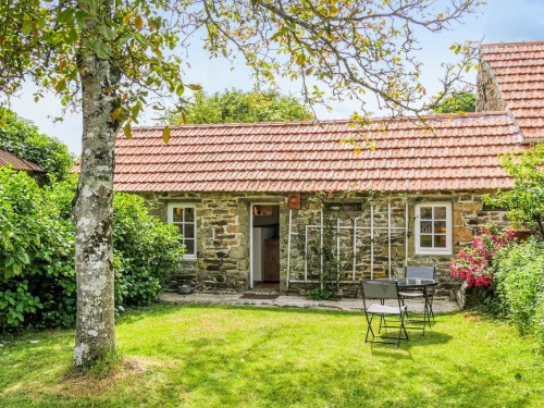 Holiday home - 3 persons -  - Bis Le Valvacher - 50630 - Quettehou