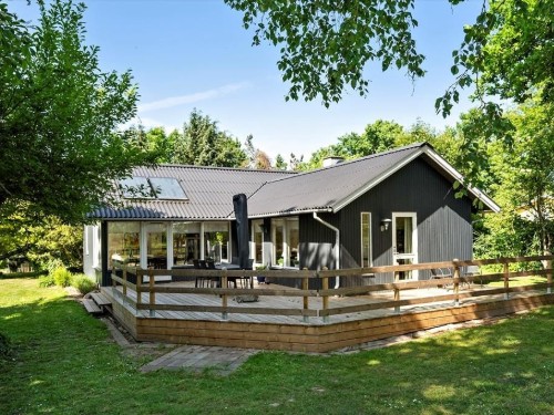 Holiday home - 7 persons -  - Stenurtvej - Svinø - 4750 - Lundby