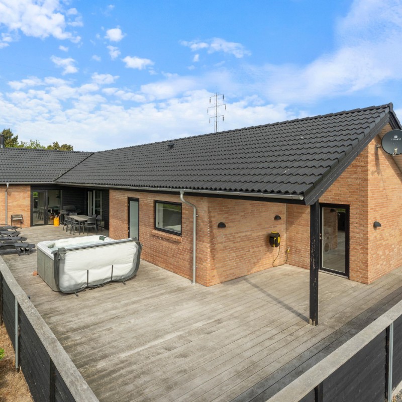 Sommerhus - 8 personer -  - Fyrmarken - Nr. Lyngvig - 6960 - Hvide Sande
