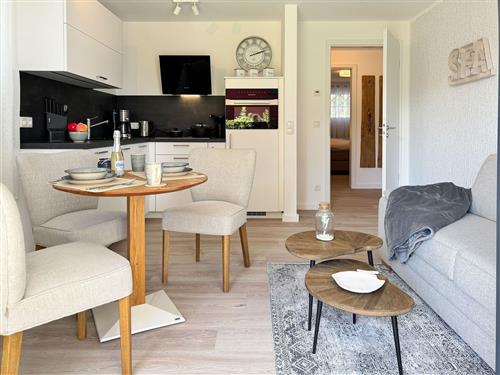 Holiday Home/Apartment - 2 persons -  - Rosenberg - 18374 - Zingst / Ostseebad Zingst