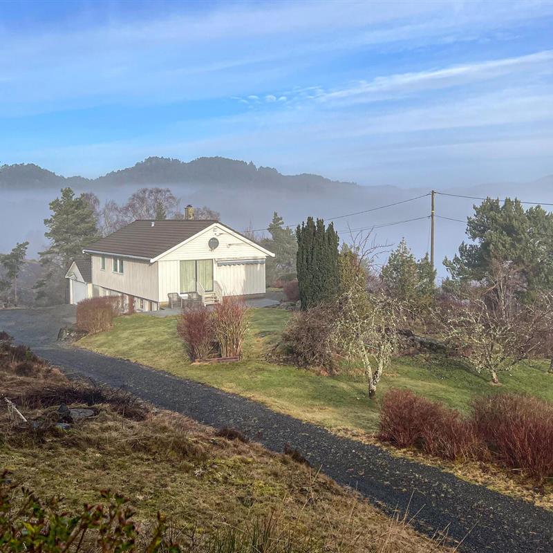 Sommerhus - 8 personer -  - Skogøyvegen - Tysvær - 5566 - Hervik