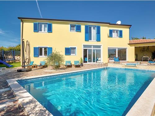 Sommerhus - 14 personer -  - Folici I - Zminj-Muzini - 52341 - Naselje Muzini