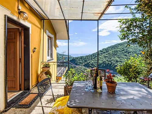 Holiday Home/Apartment - 5 persons -  - Frazione Teriasca - 16031 - Sori