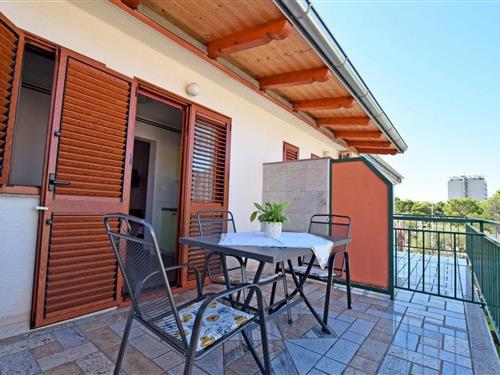 Holiday Home/Apartment - 3 persons -  - Starigrad - 23244 - Starigrad