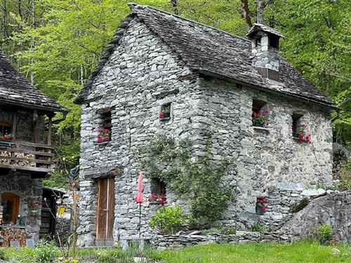 Feriehus - 2 personer -  - Bolla - 6690 - Cavergno