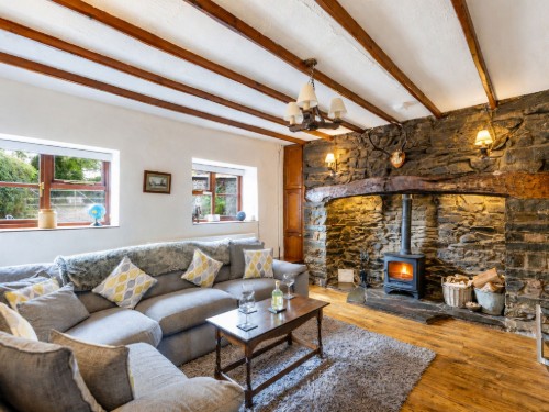 Holiday home - 11 persons -  - LL16 5RY - Denbigh