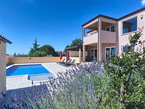 Feriehus - 8 personer -  - Pula/Krnica - 52208