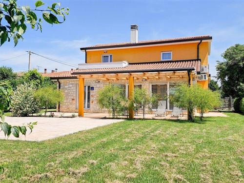 Holiday home - 8 persons -  - Stancija Bružada - 52466 - Dajla