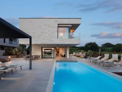 Villa - 8 persons -  - 52440 - Pore