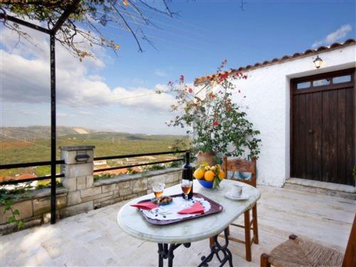 Ferienhaus - 6 Personen -  - Agia Marina - 73100