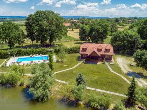 Holiday home - 6 persons -  - Gaj - Popovaca-Mala Ludina - 44316 - Mala Ludina