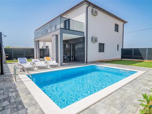 Holiday home - 5 persons -  - Sisanska Cesta - Pula - Sisan - 52100 - Pula