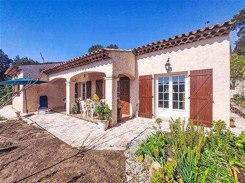 Sommerhus - 5 personer -  - Les Adrets - 83600