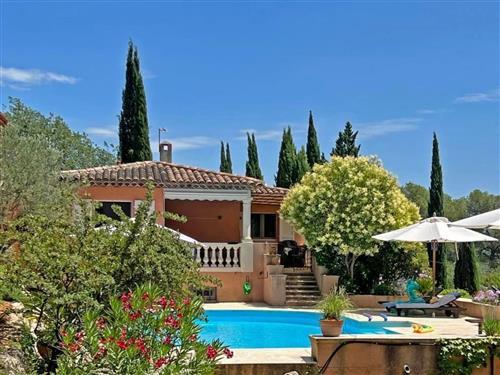 Holiday home - 8 persons -  - Lorgues - 83510