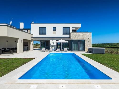 Sommerhus - 10 personer -  - Skrinjari - Buje-Brtonigla - 52474 - Brtonigla