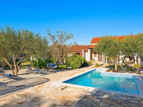 Holiday home - 5 persons -  - Tulici - Sibenik-Konjevrate - 22221 - Konjevrate