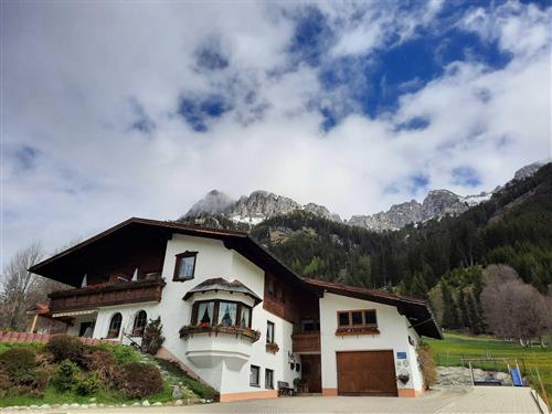 Holiday apartment - 4 persons -  - Oberland - 6672 - Nesselwängle
