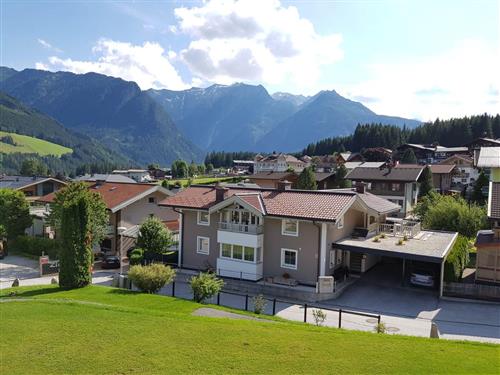 Holiday apartment - 4 persons -  - Müllnerfeld - 5741 - Neukirchen Am Großvenedig