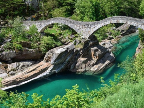 Holiday home - 4 persons -  - 6633 - Verzasca
