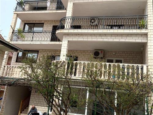 Holiday apartment - 5 persons -  - Blato 16, Strožanac - 21312 - Podstrana