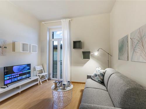 Holiday Home/Apartment - 3 persons -  - Via Carducci - 25015 - Desenzano Del Garda