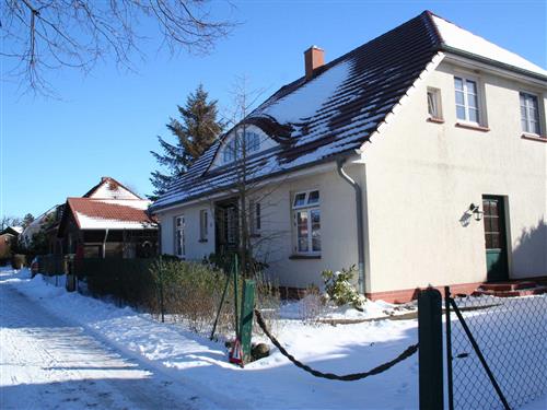 Holiday Home/Apartment - 2 persons -  - Schulweg - 18347 - Wustrow