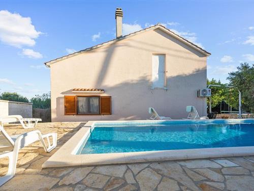 Holiday home - 8 persons -  - Tinj - Biograd-Tinj - 23423 - Tinj